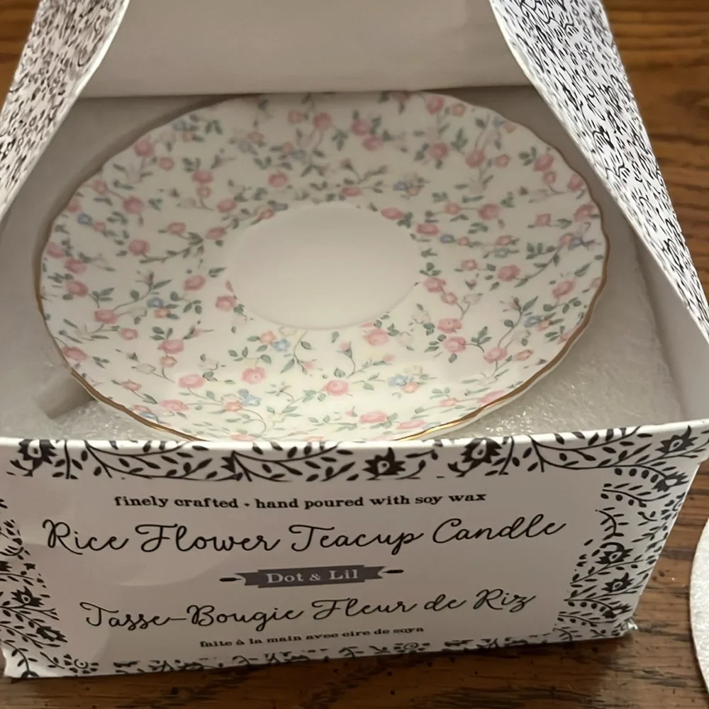 Dot & Lil Rice Flower Teacup Candle,‎ new in package